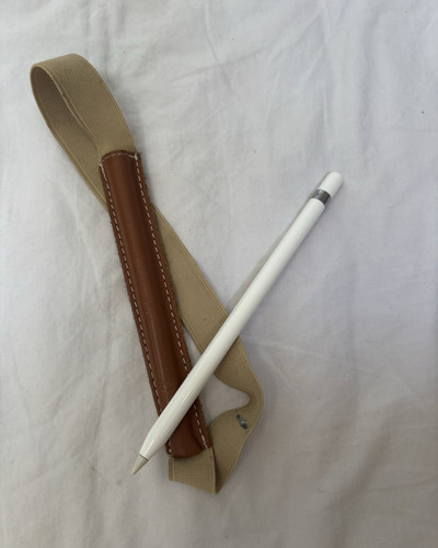 White apple pencil - white,
